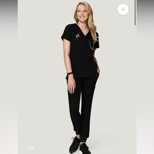 XS Women’s Mandala Scrubs Set Black